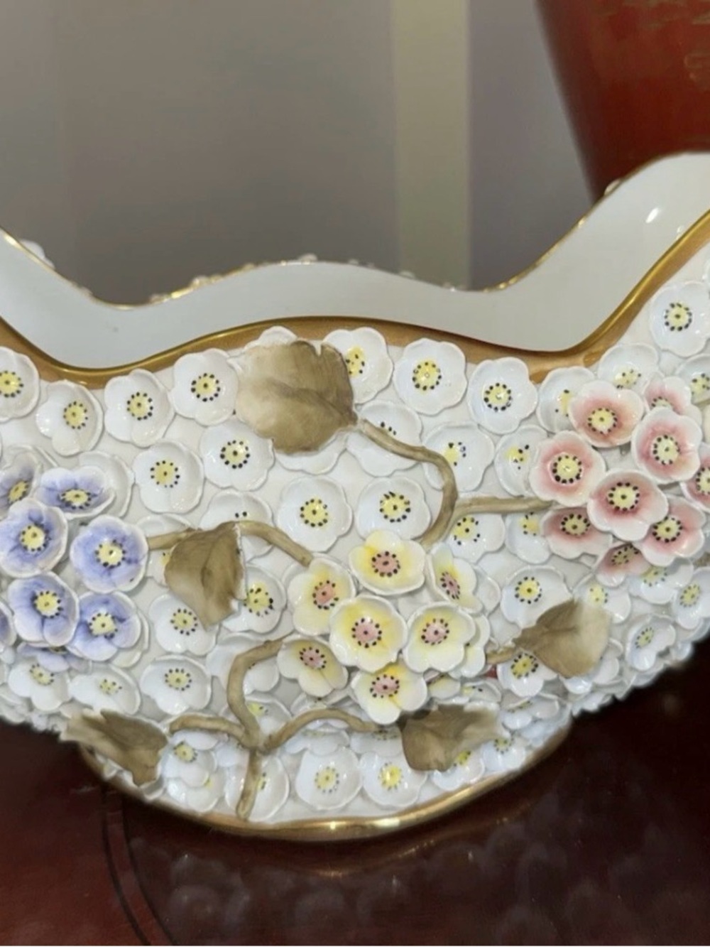 VTG MEISSEN STYLE GERMAN SCHNEEBALLEN SNOWBALL APPLIED FLOWERS CENTERPIECE BOWL